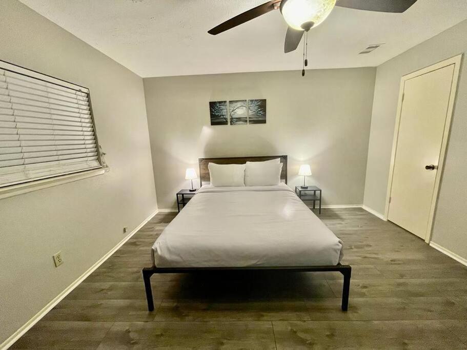 3 Bedroom Entire Home - Centrally Located In Katy, Texas Exterior foto